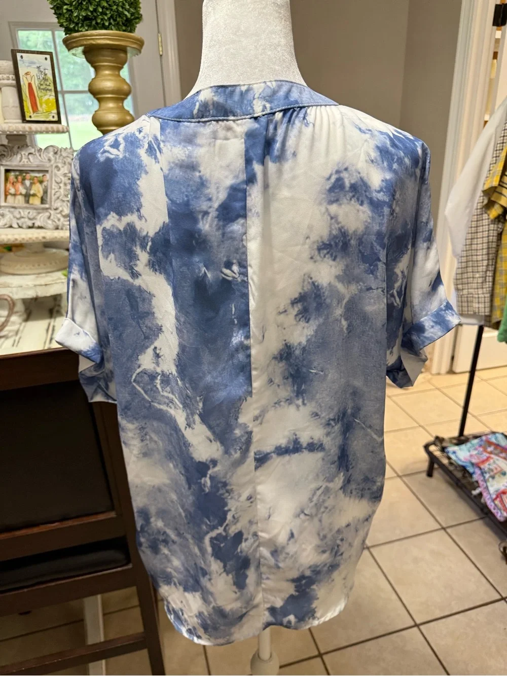 Blue Tie-Dye V-Neck Casual Blouse - Picture 3 of 4